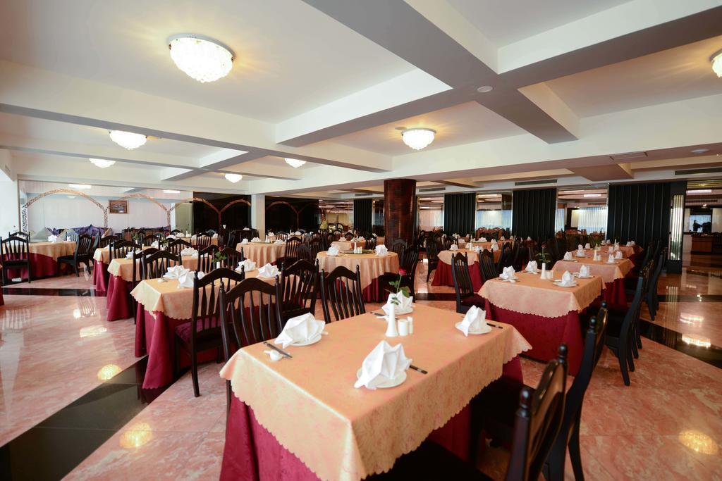 Taw Win Garden Hotel Янгон Екстер'єр фото
