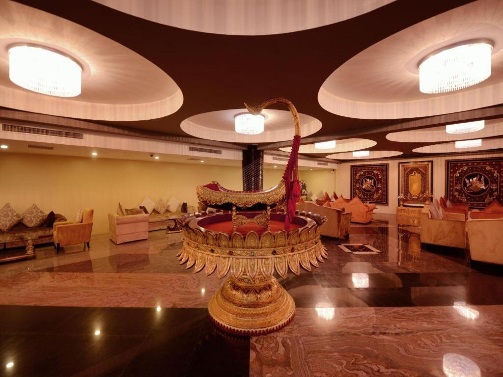 Taw Win Garden Hotel Янгон Екстер'єр фото